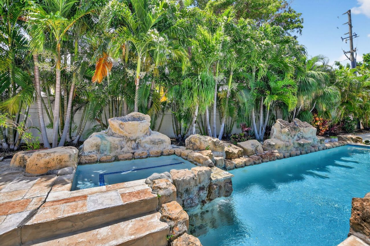 7681 NE Morningside Terrace, Boca Raton, FL 33487 Photo