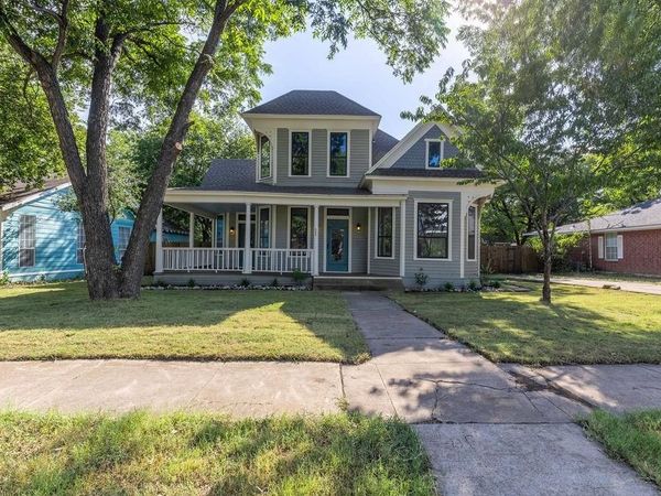 607 N Dallas Street, Ennis, TX 75119