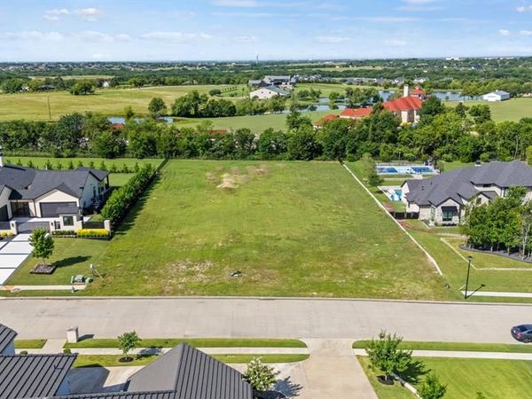 520 Lodge Hill Drive, Heath, TX 75032