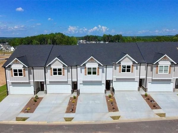 6385 Pine Station Drive, Lula, GA 30554