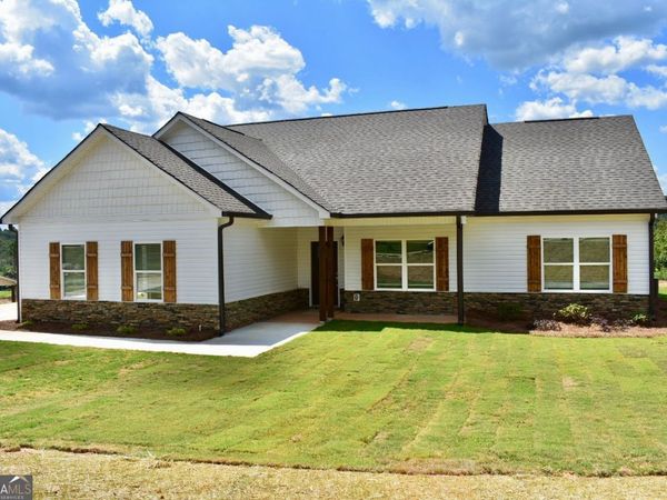 883 Dortch, Eastanollee, GA 30538