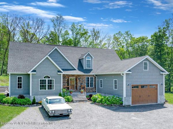 174 Grove School Road, Catskill, NY 12414