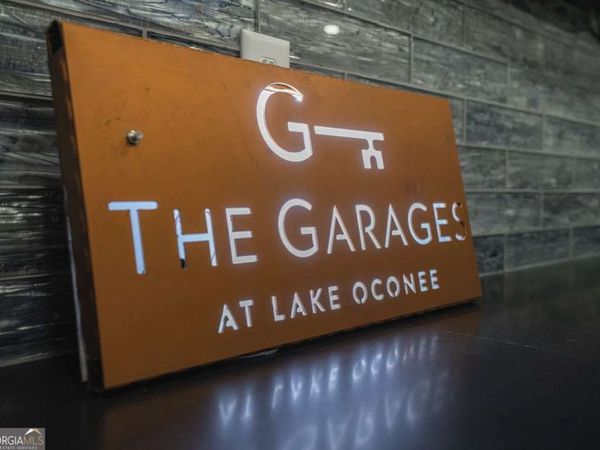 1040 Park Court, Unit J6, Greensboro, GA 30642