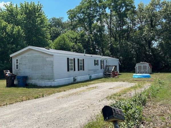 745 E Mary Lane, Godley, IL 60407