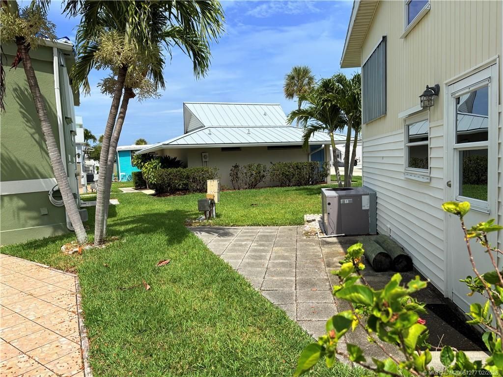 918 Nettles Boulevard, Jensen Beach, FL 34957 Photo