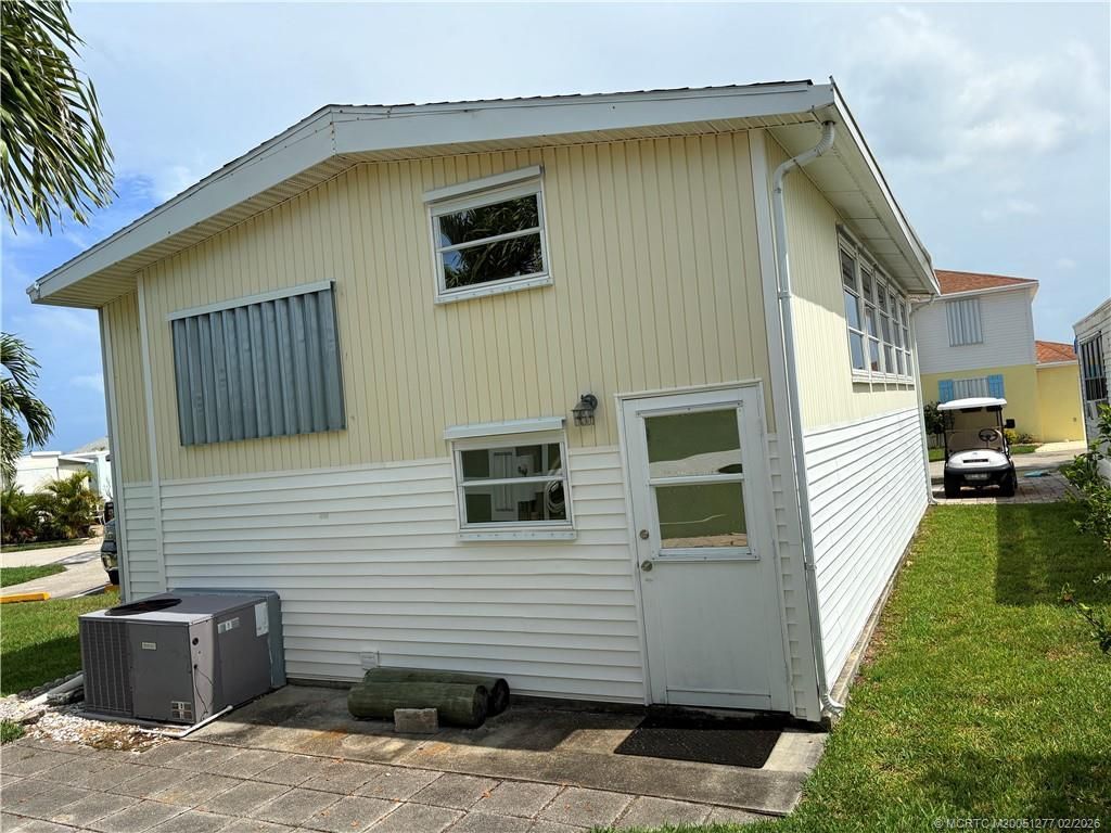 918 Nettles Boulevard, Jensen Beach, FL 34957 Photo