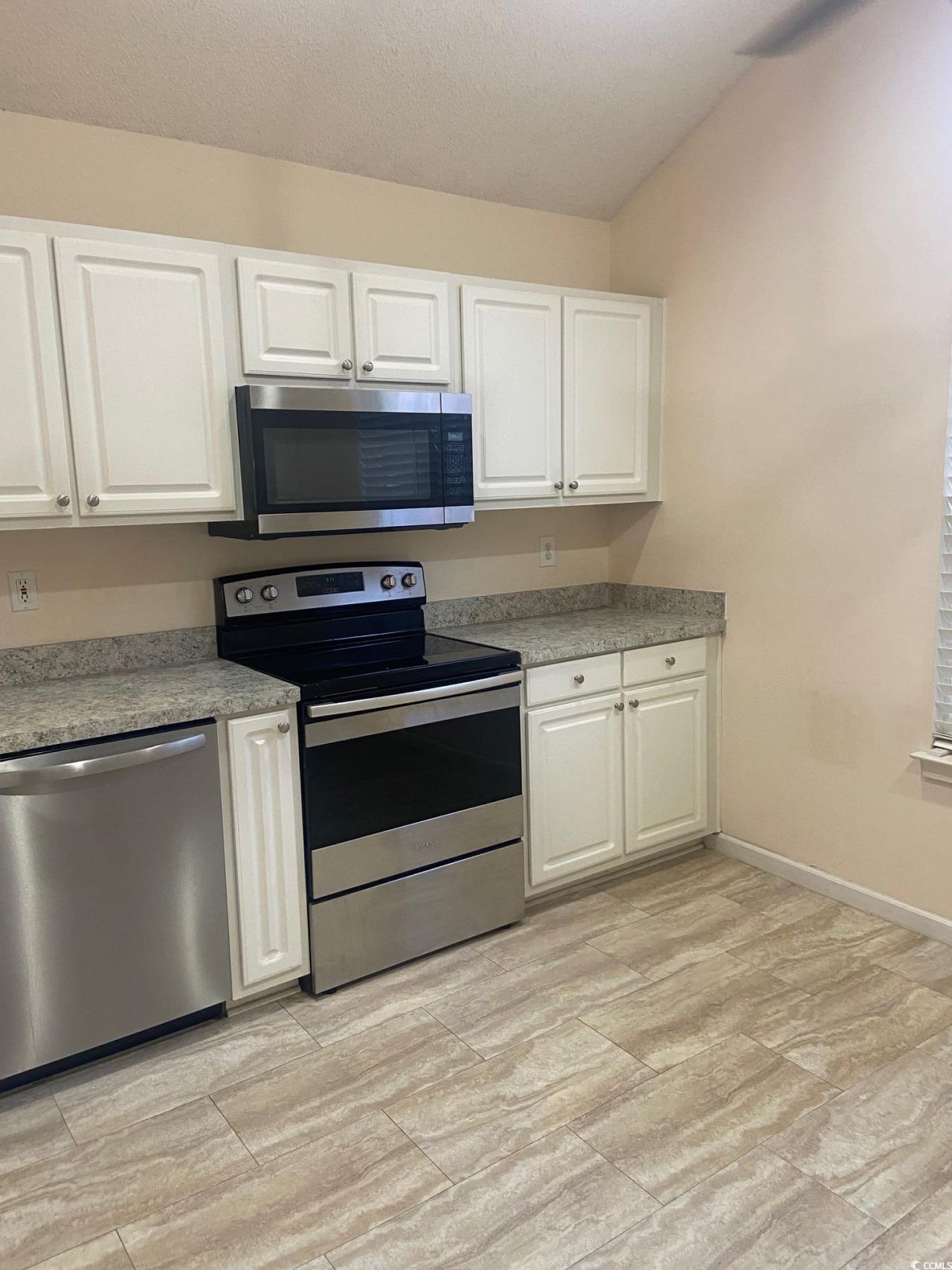 110 Palisade Loop Photo 6