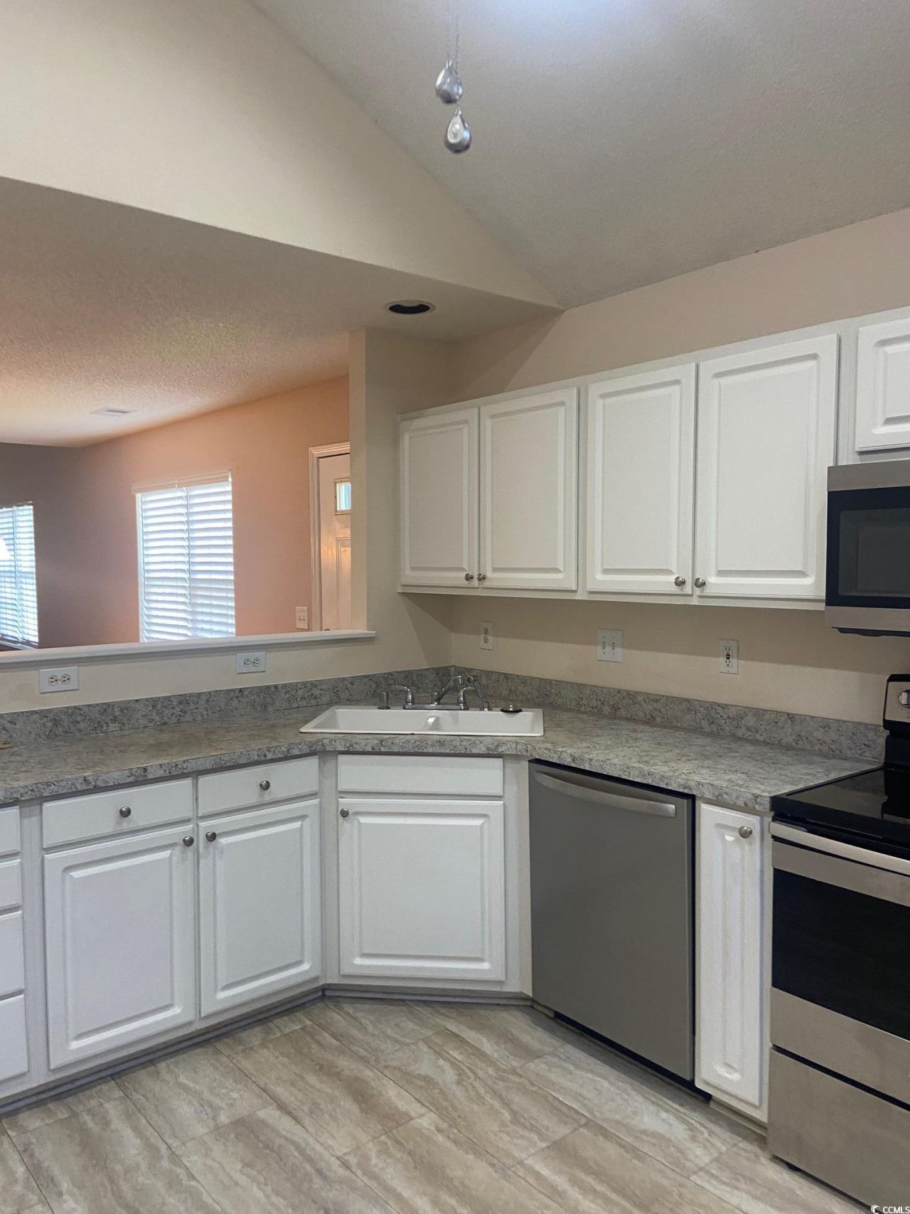 110 Palisade Loop Photo 7