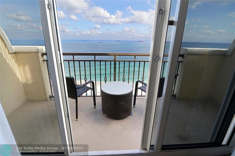601 N Ft Lauderdale Bch Boulevard, Unit 1406, Fort Lauderdale, FL 33304 Photo