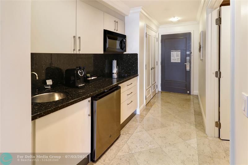 601 N Ft Lauderdale Bch Boulevard, Unit 1406, Fort Lauderdale, FL 33304 Photo