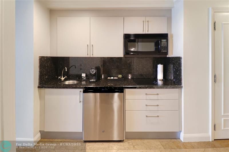 601 N Ft Lauderdale Bch Boulevard, Unit 1406, Fort Lauderdale, FL 33304 Photo