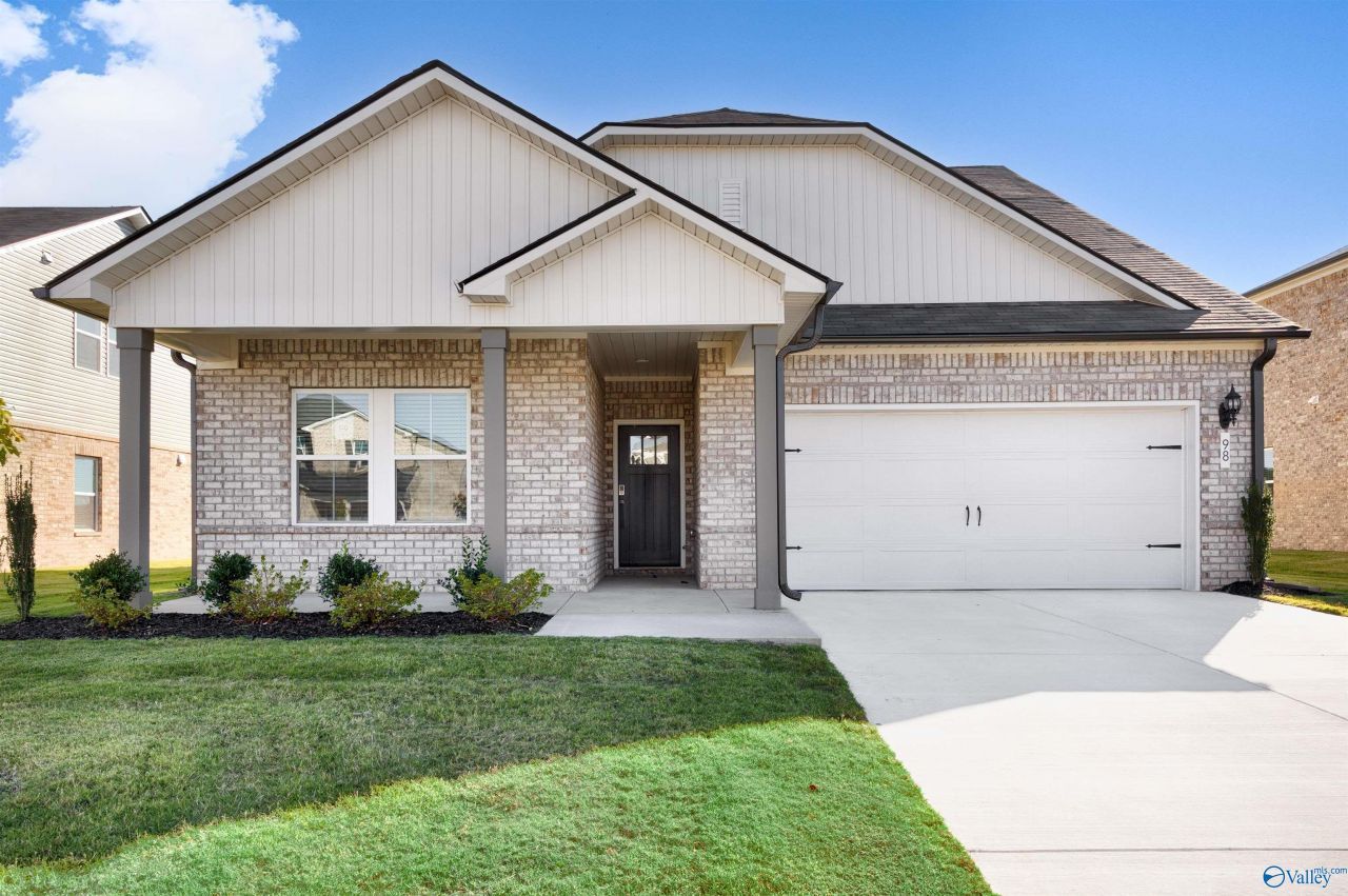 98 Wilcot Road, Meridianville, AL 35759 Main Photo