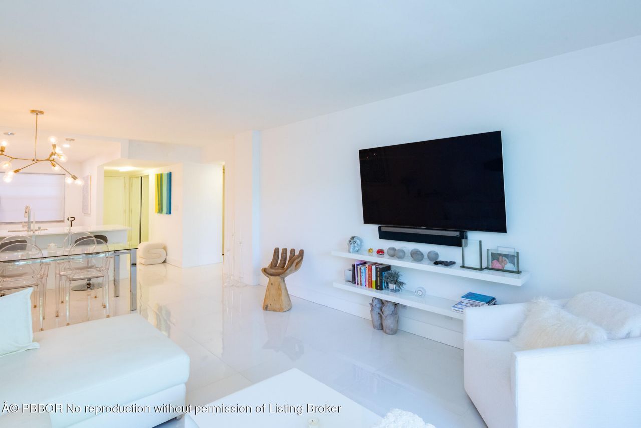 3581 S Ocean Boulevard, Unit 2B, Palm Beach, FL 33480 Photo