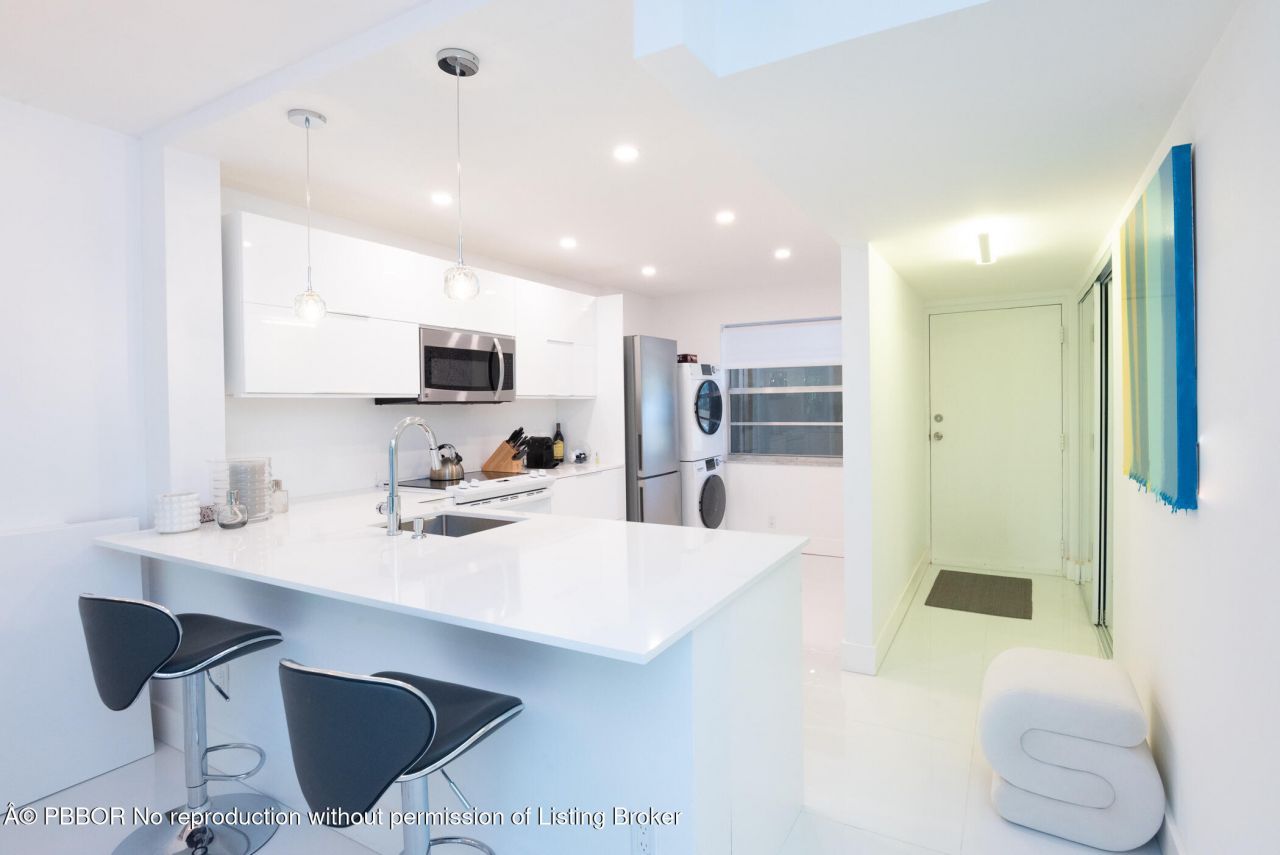 3581 S Ocean Boulevard, Unit 2B, Palm Beach, FL 33480 Photo