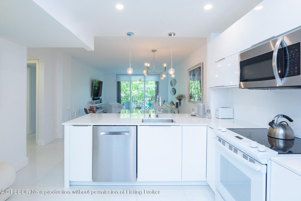 3581 S Ocean Boulevard, Unit 2B, Palm Beach, FL 33480 Photo