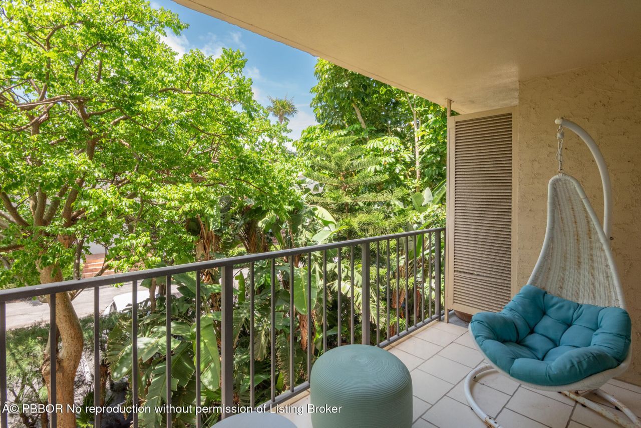 3581 S Ocean Boulevard, Unit 2B, Palm Beach, FL 33480 Photo