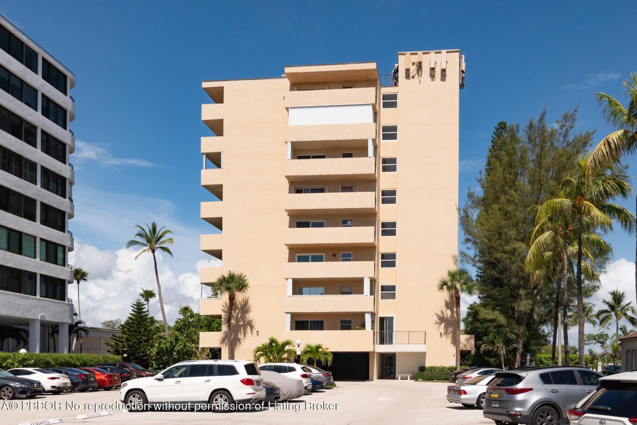 3581 S Ocean Boulevard, Unit 2B, Palm Beach, FL 33480 Photo