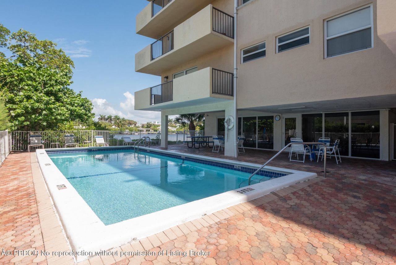 3581 S Ocean Boulevard, Unit 2B, Palm Beach, FL 33480 Photo