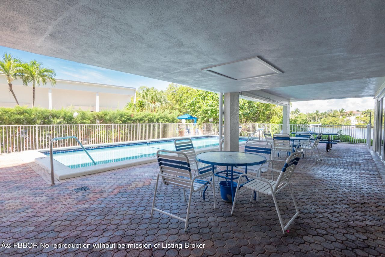 3581 S Ocean Boulevard, Unit 2B, Palm Beach, FL 33480 Photo