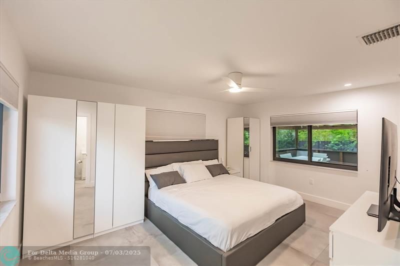 1900 Bayview Drive, Fort Lauderdale, FL 33305 Photo