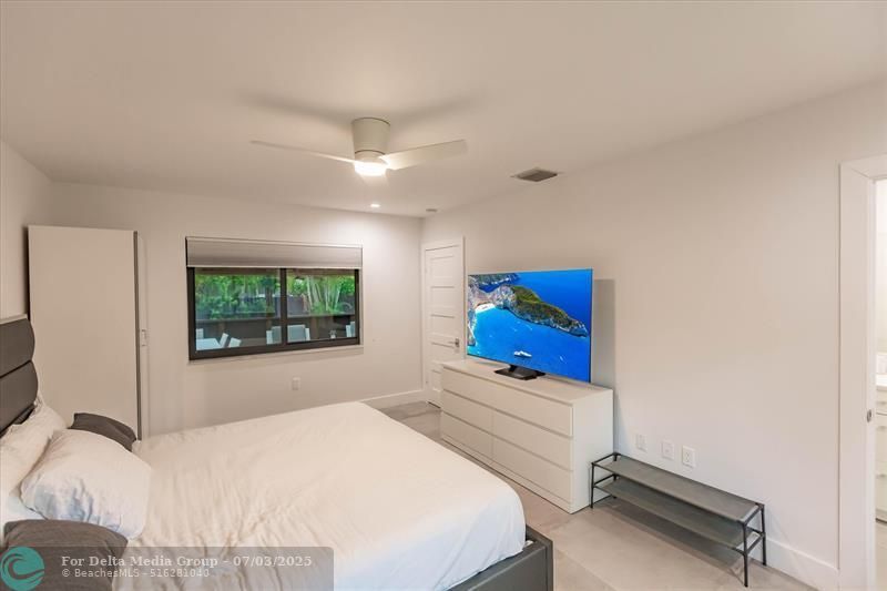 1900 Bayview Drive, Fort Lauderdale, FL 33305 Photo