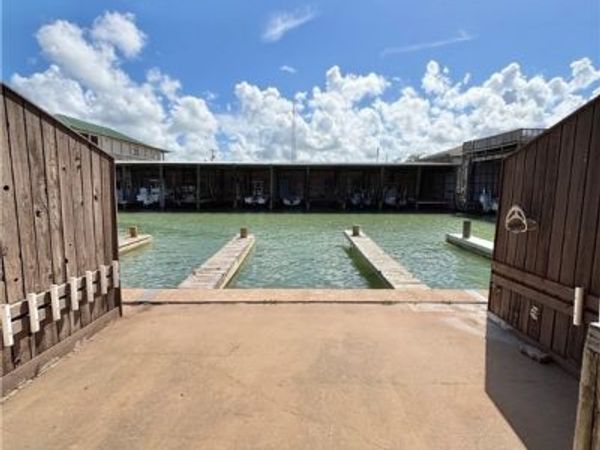 440 S 15th Street, Port O'Connor, TX 77982