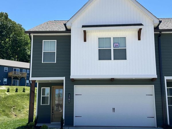 1701 Lateglow Way, Knoxville, TN 37931