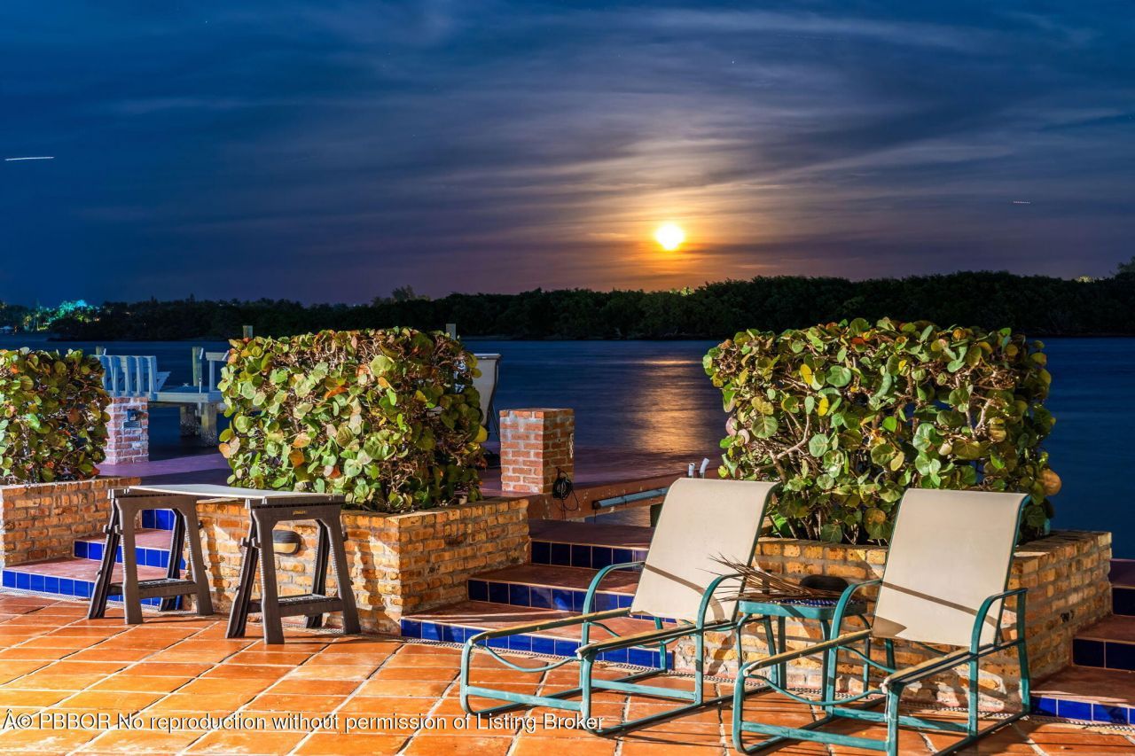 7932 Flagler Court, West Palm Beach, FL 33405 Photo