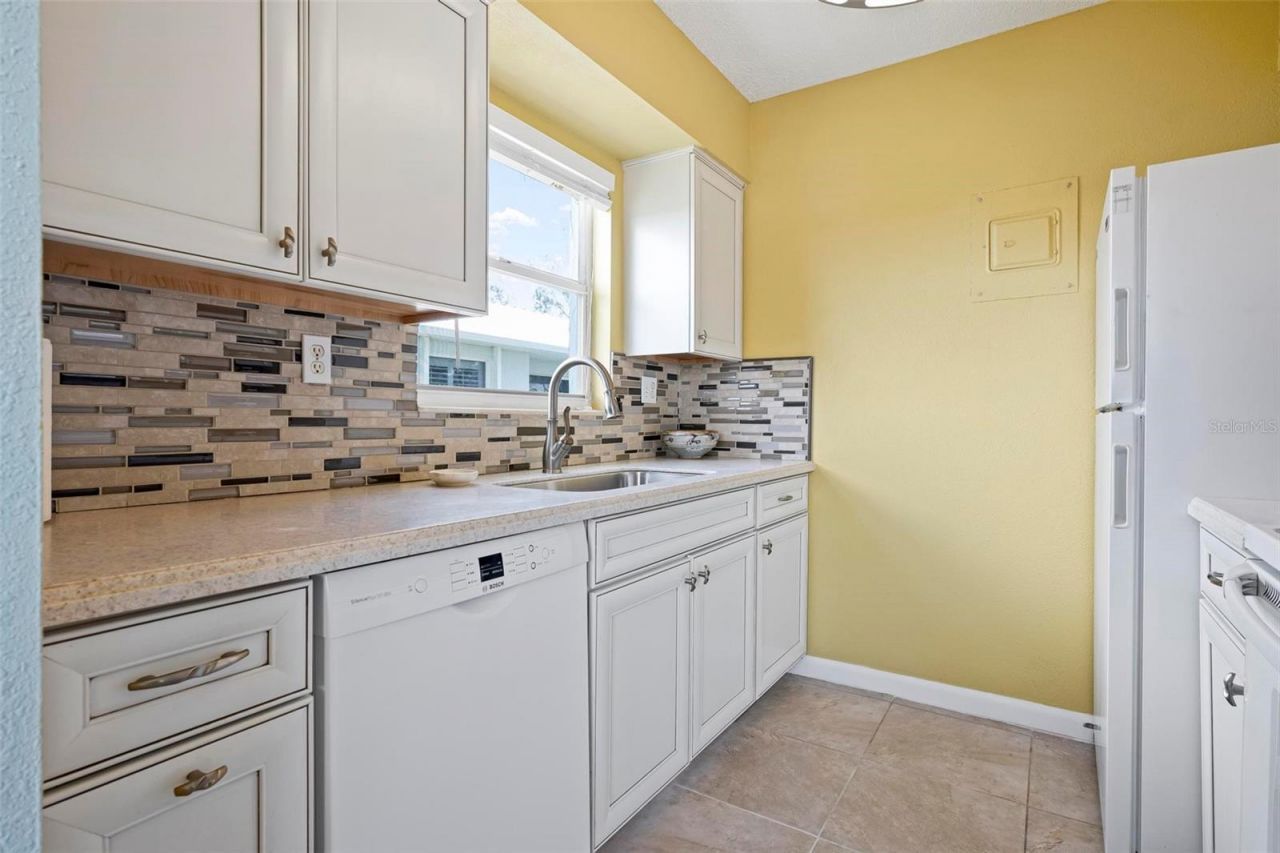 522 Pine Avenue, Unit 7D, Anna Maria, FL 34216 Photo