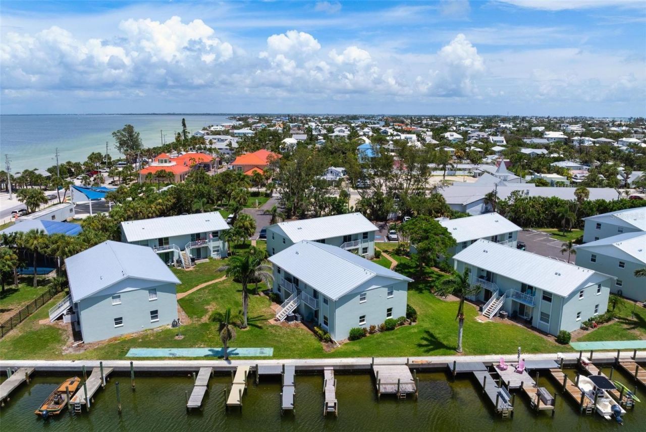 522 Pine Avenue, Unit 7D, Anna Maria, FL 34216 Photo