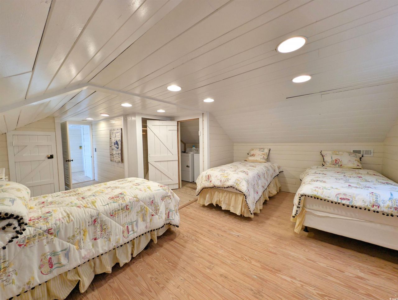 206 Atlantic Ave. Photo 24