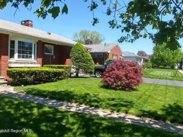 36 Finger Street, Saugerties, NY 12477