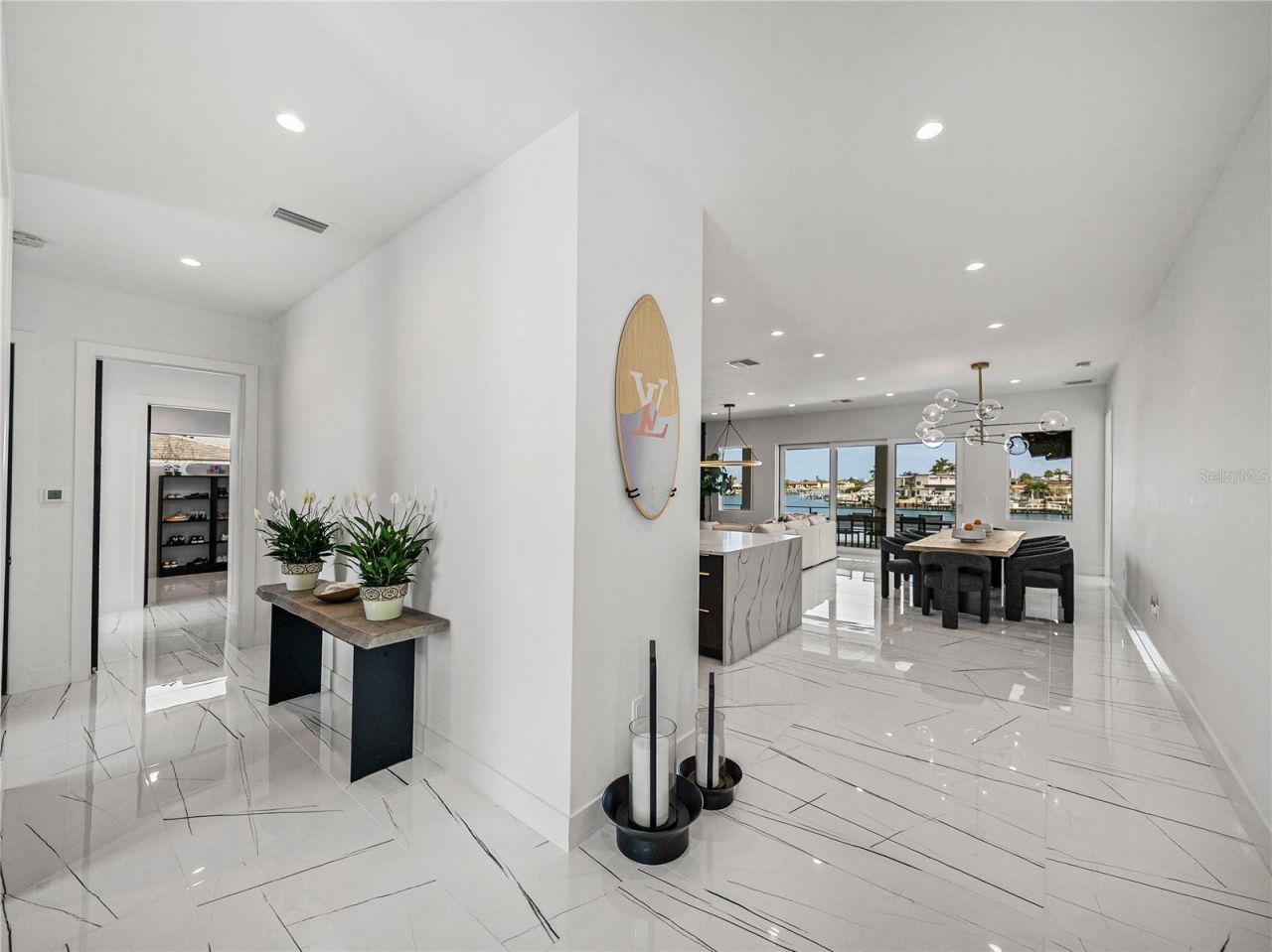 1037 79th Street S, Saint Petersburg, FL 33707 Photo