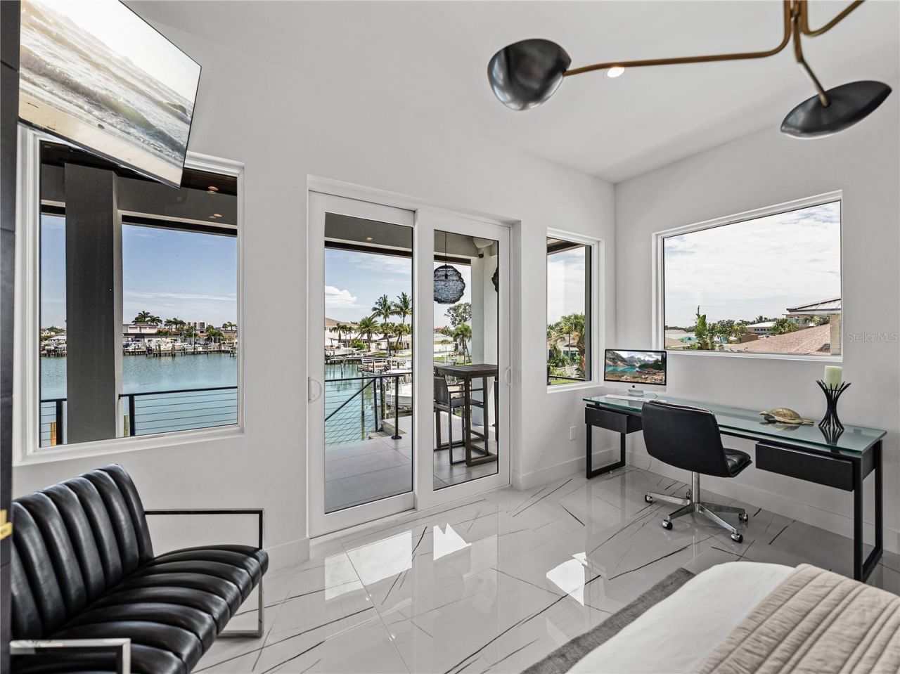 1037 79th Street S, Saint Petersburg, FL 33707 Photo