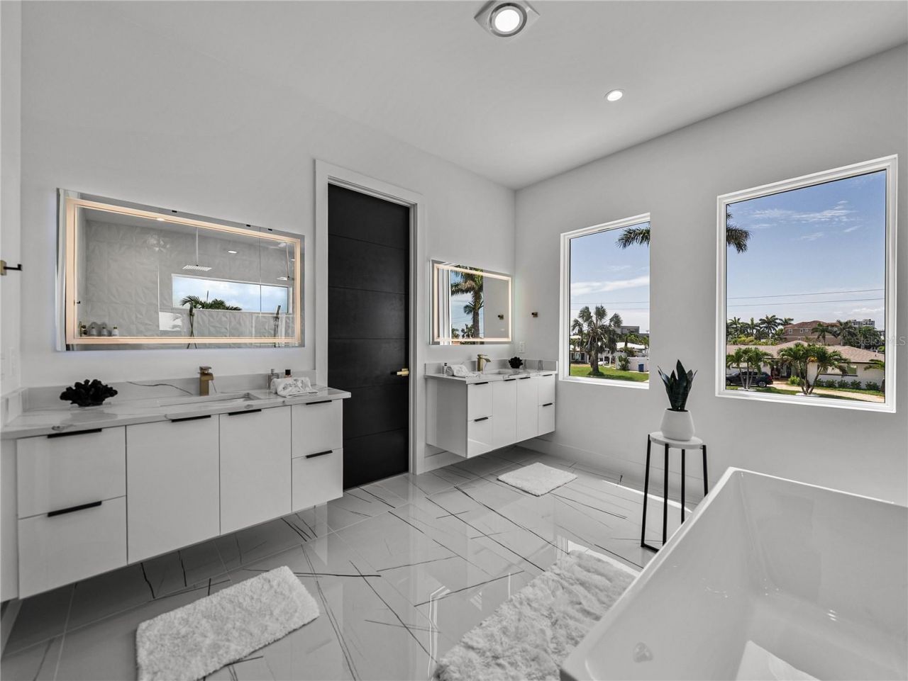 1037 79th Street S, Saint Petersburg, FL 33707 Photo