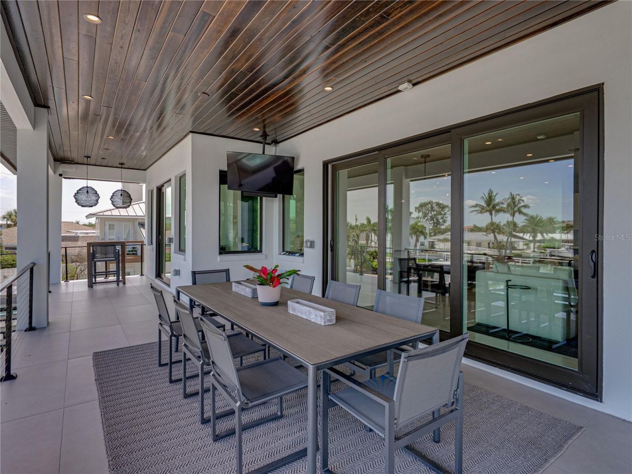 1037 79th Street S, Saint Petersburg, FL 33707 Photo