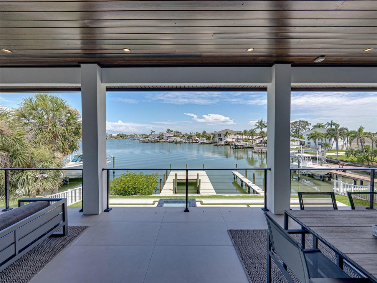 1037 79th Street S, Saint Petersburg, FL 33707 Photo