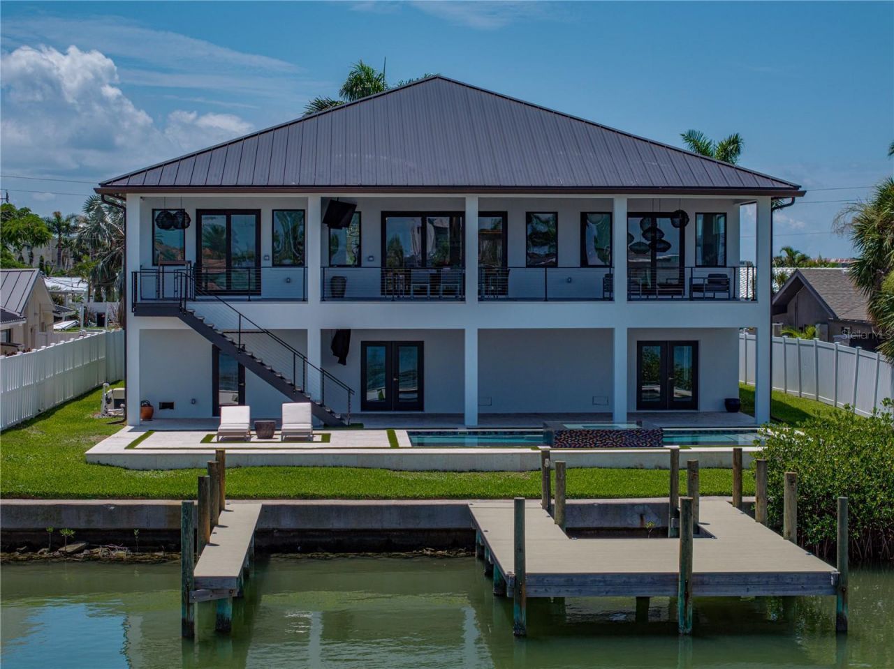 1037 79th Street S, Saint Petersburg, FL 33707 Photo