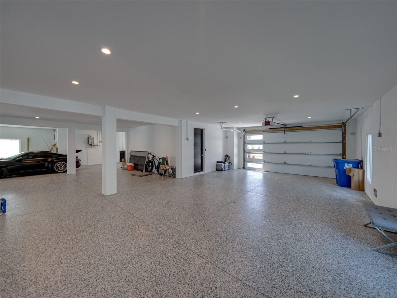 1037 79th Street S, Saint Petersburg, FL 33707 Photo