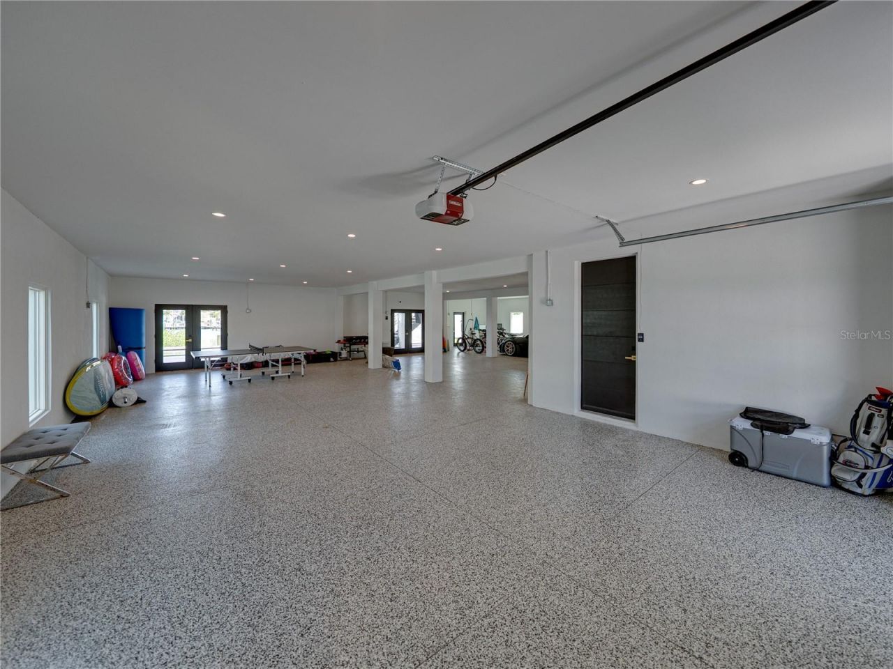 1037 79th Street S, Saint Petersburg, FL 33707 Photo