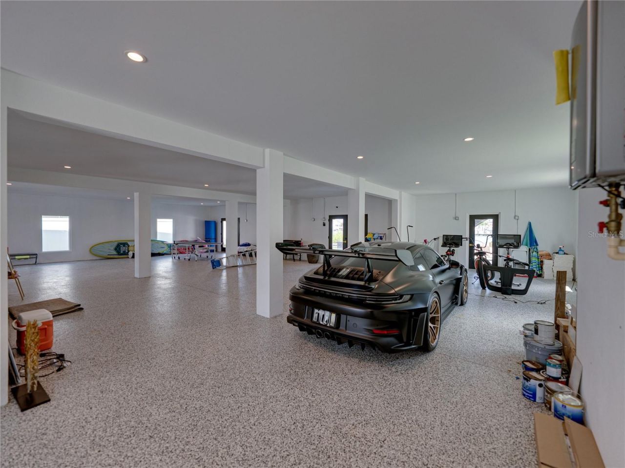 1037 79th Street S, Saint Petersburg, FL 33707 Photo