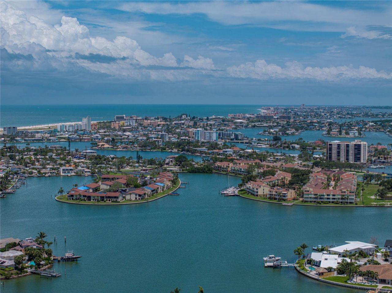 1037 79th Street S, Saint Petersburg, FL 33707 Photo