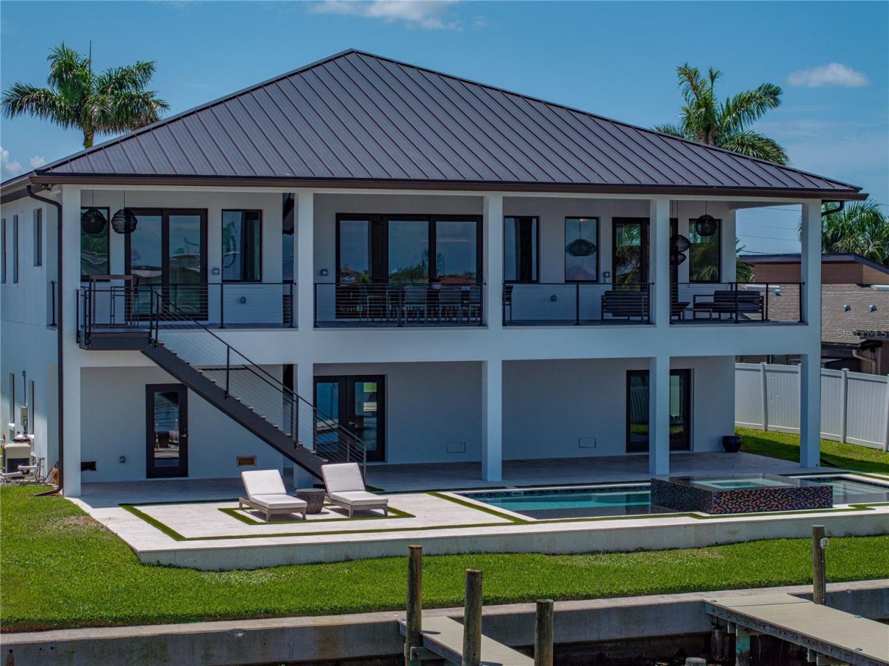 1037 79th Street S, Saint Petersburg, FL 33707 Photo