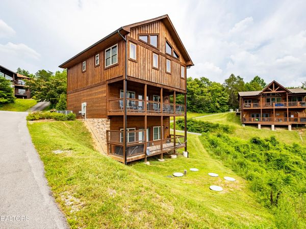 4445 Shangrila Way, Sevierville, TN 37876
