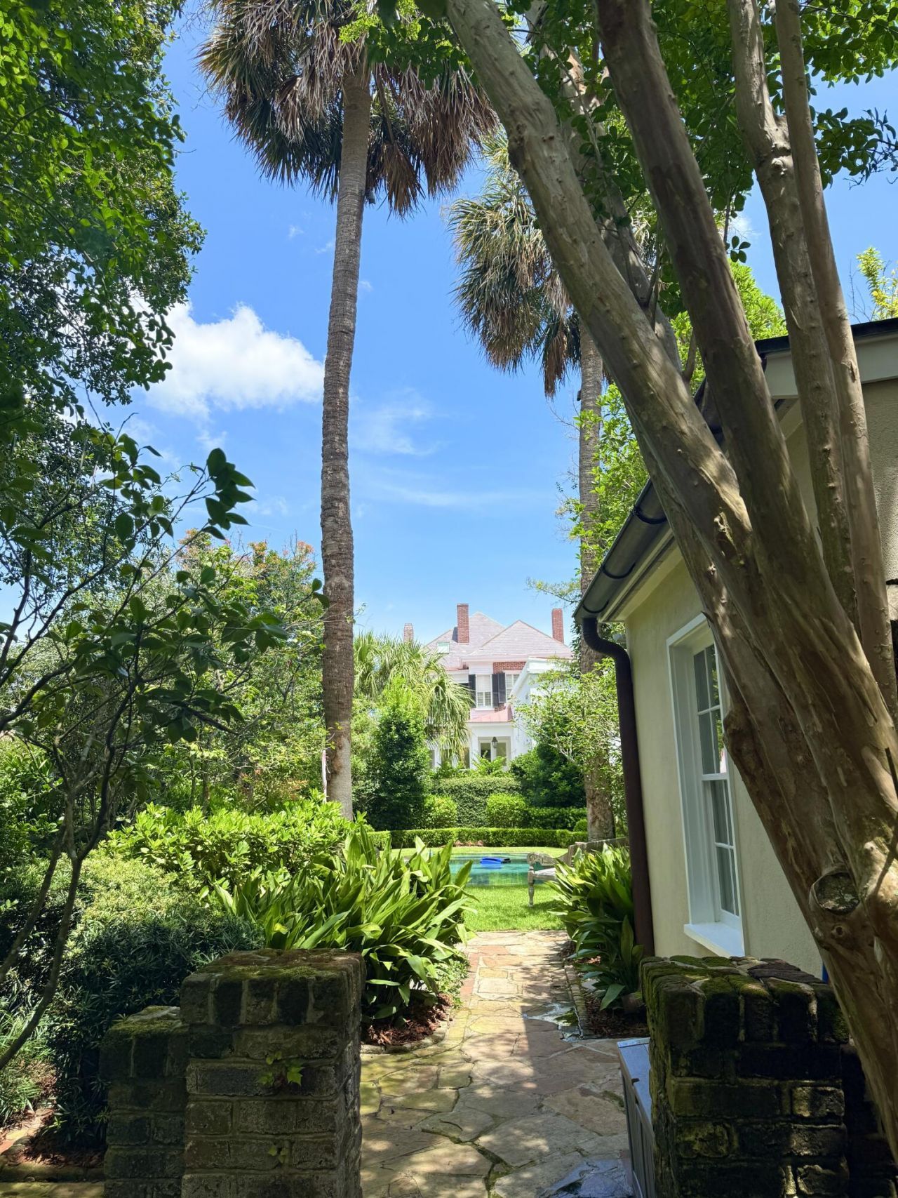 42 S Battery Street Photo 10