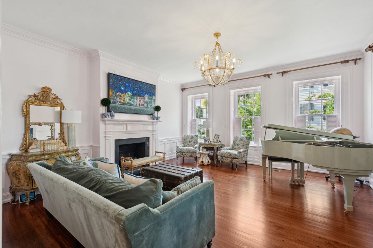 42 S Battery Street Photo 20