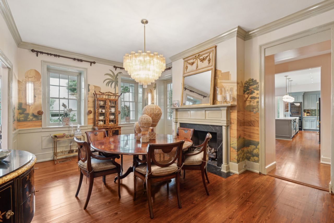 42 S Battery Street Photo 24