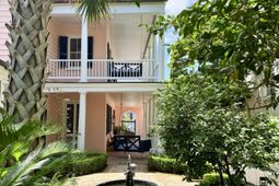 42 S Battery Street photo 4