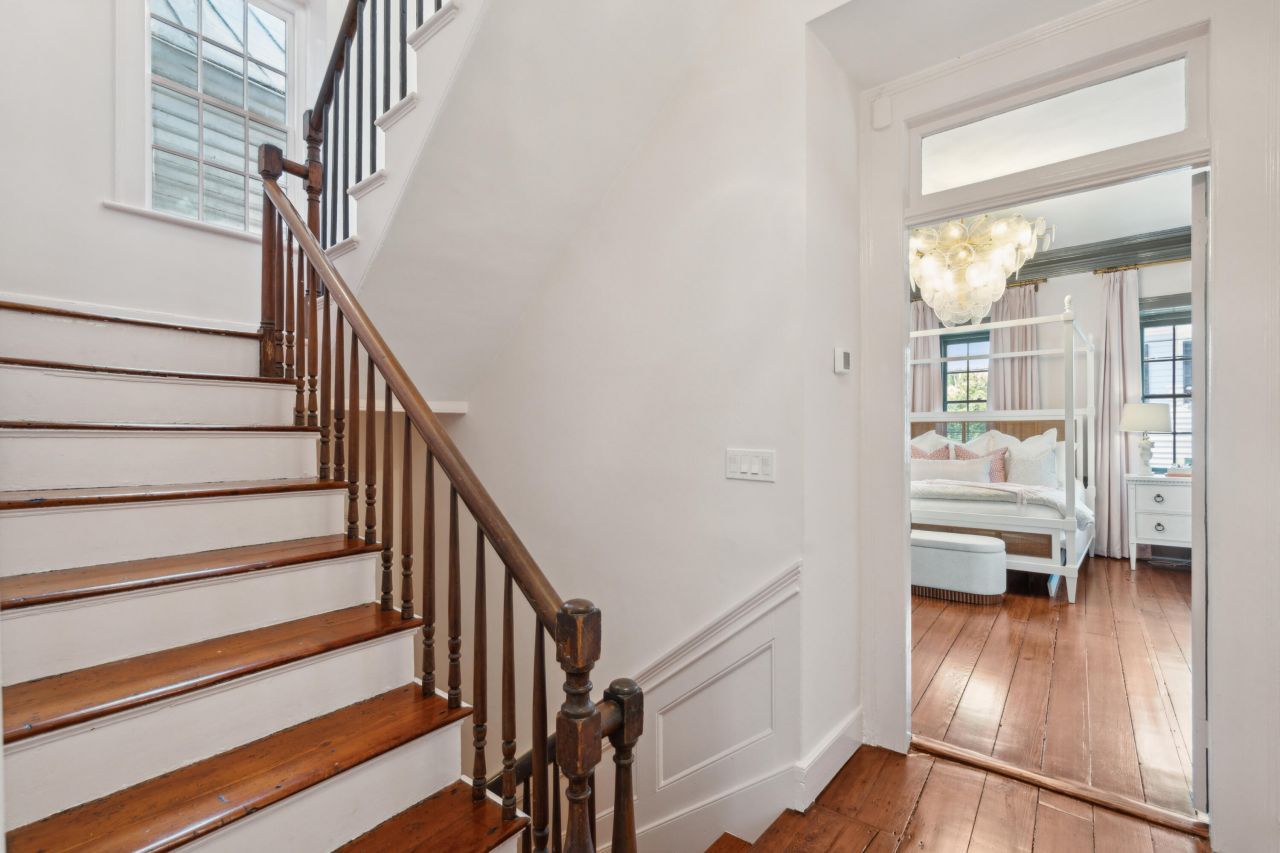 42 S Battery Street Photo 51