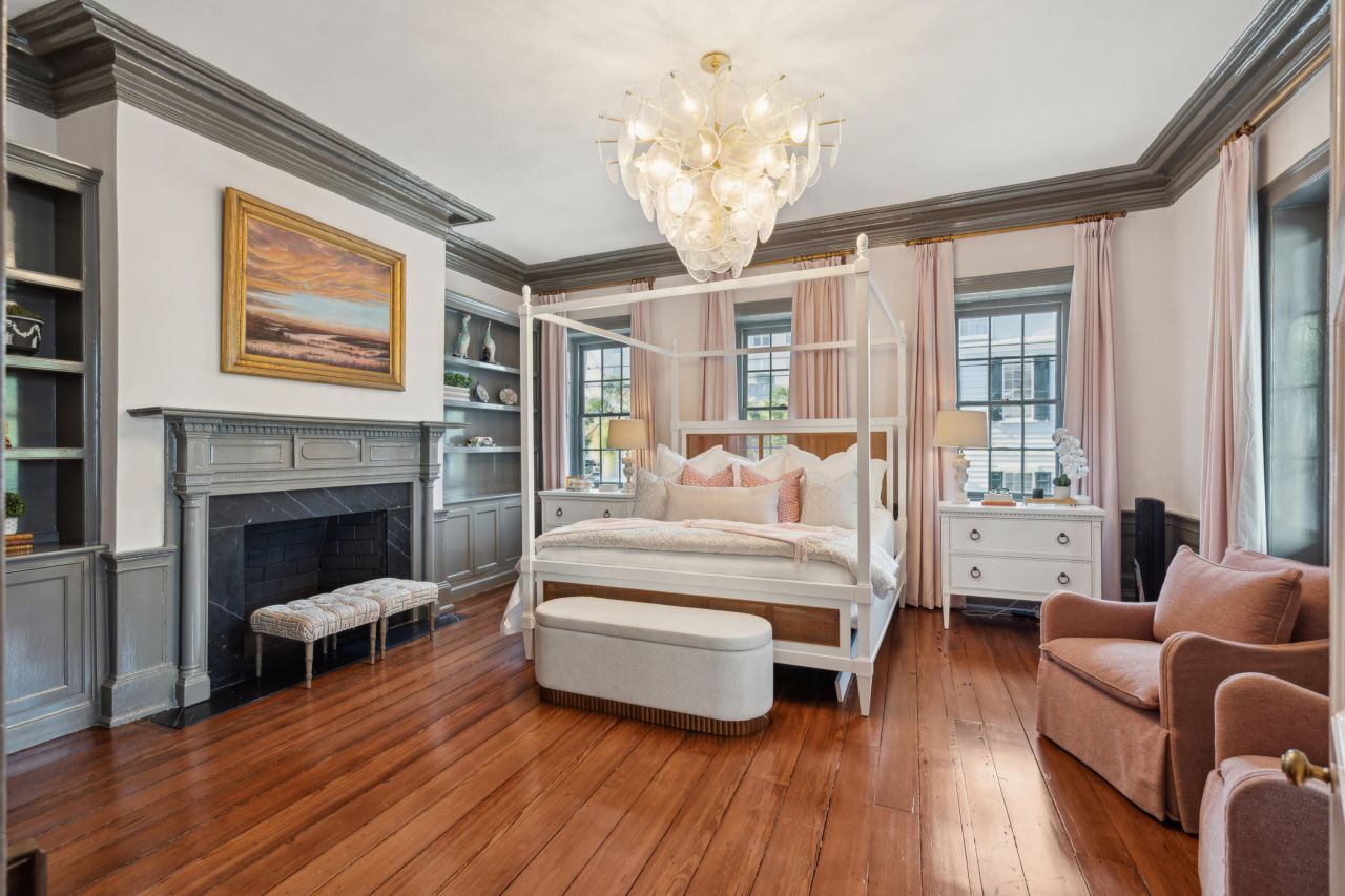 42 S Battery Street Photo 52